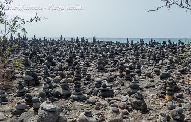 Steinmännchen am Playa Jardin