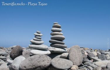 Steine am Strand von Tajao