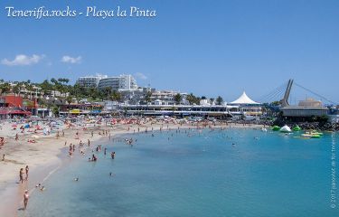 Türkisblaues Wasser an der Playa la Pinta